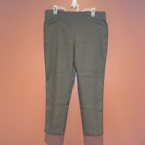 Gold and Black Van Heusen Pants Size 14 Chic